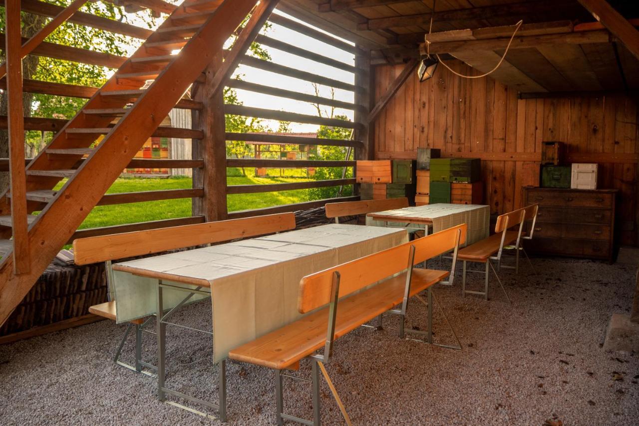 Beekeeping Kojek Apartment